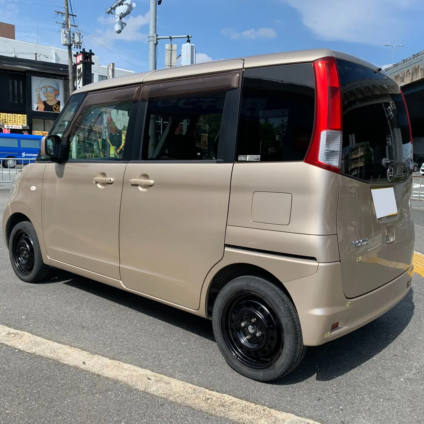 日産　ルークス板金塗装