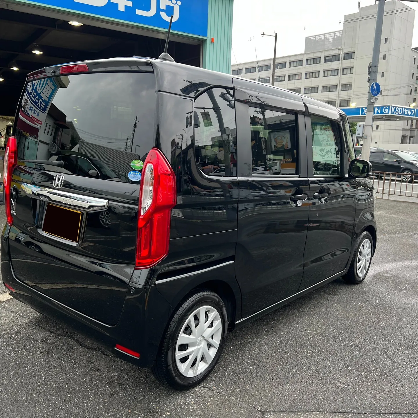 ホンダ　N-BOX板金塗装