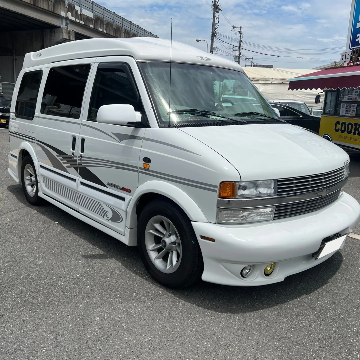 シボレーアストロ板金塗装