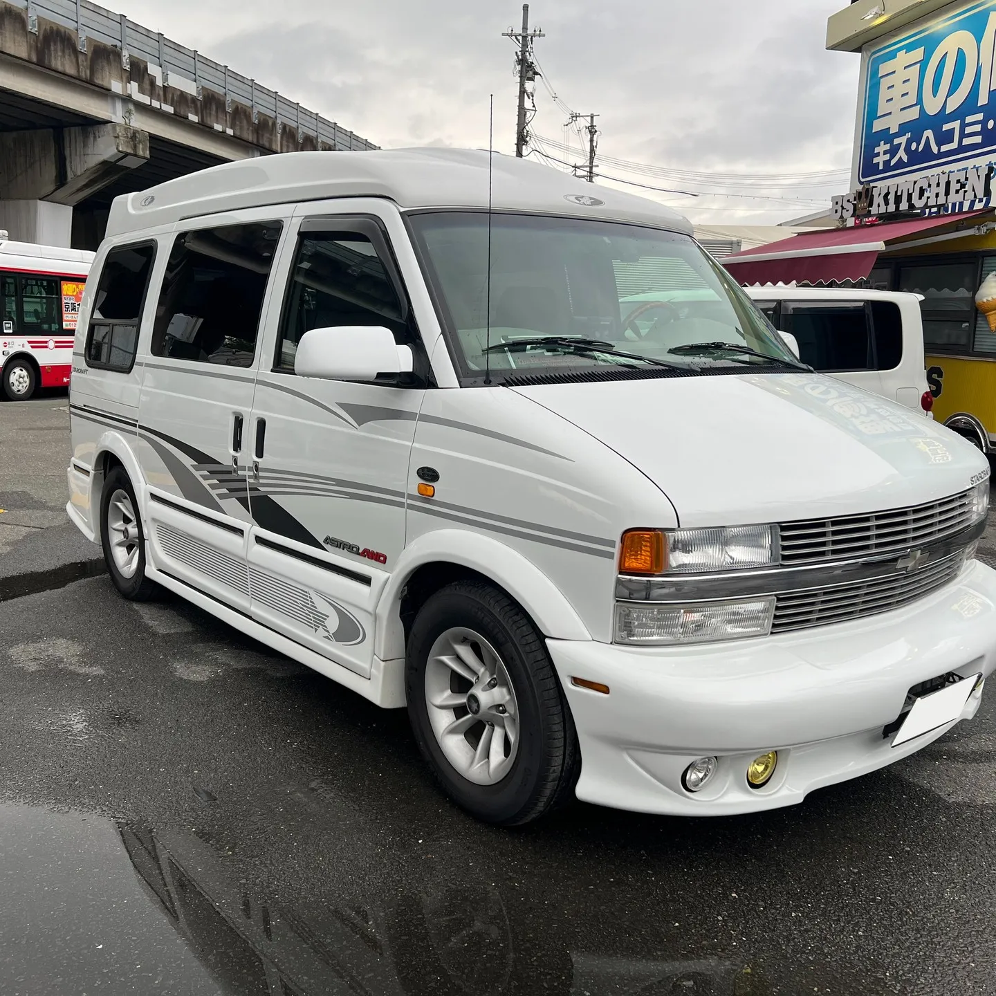 シボレーアストロ板金塗装