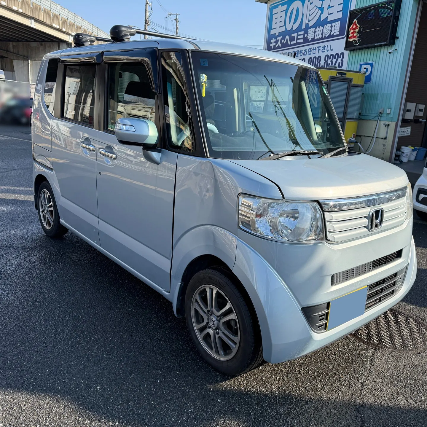 ホンダ　N-BOX板金塗装