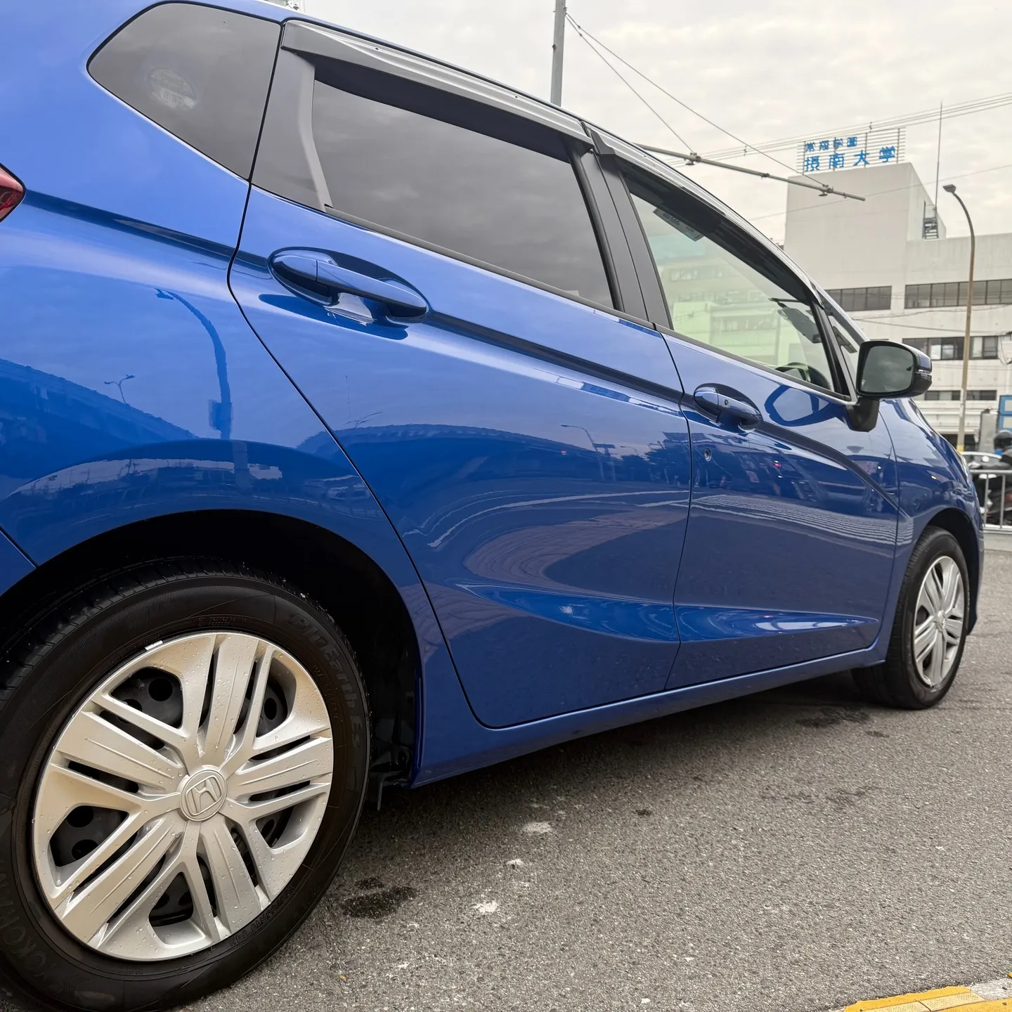 ホンダ　フィット板金塗装