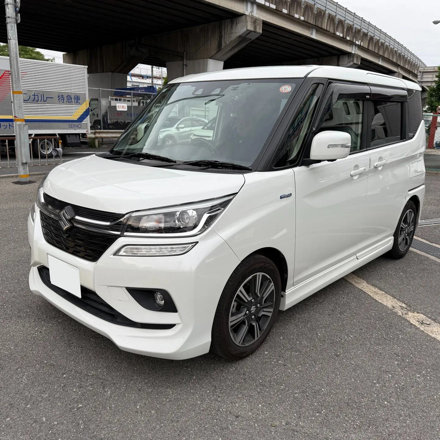 スズキ　ソリオ板金塗装