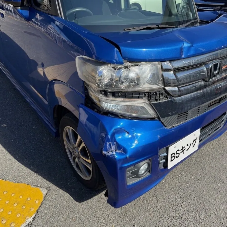 ホンダ　N-BOX　鈑金塗装